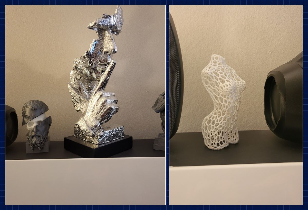 Gedruckte Statue und weißer Torso mit Gitterstruktur